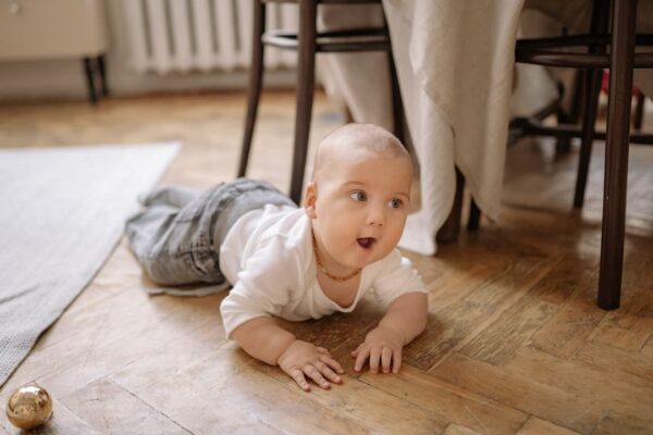 how to teach baby to crawl